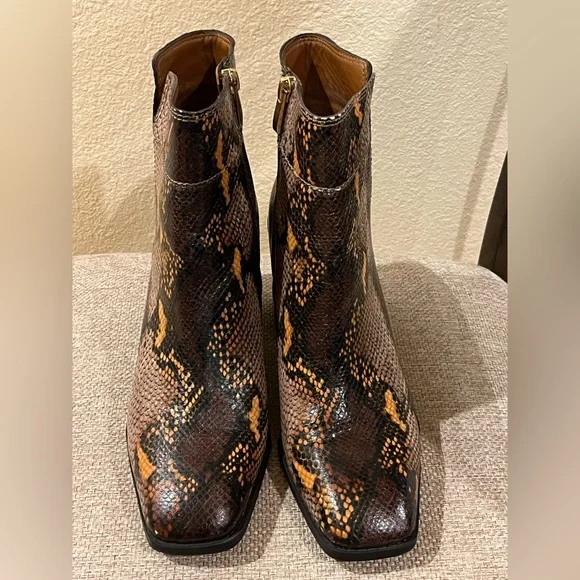 Franco Sarto leather snake print block heel ankle boots/ booties. Square toe. 10 - Picture 4 of 14